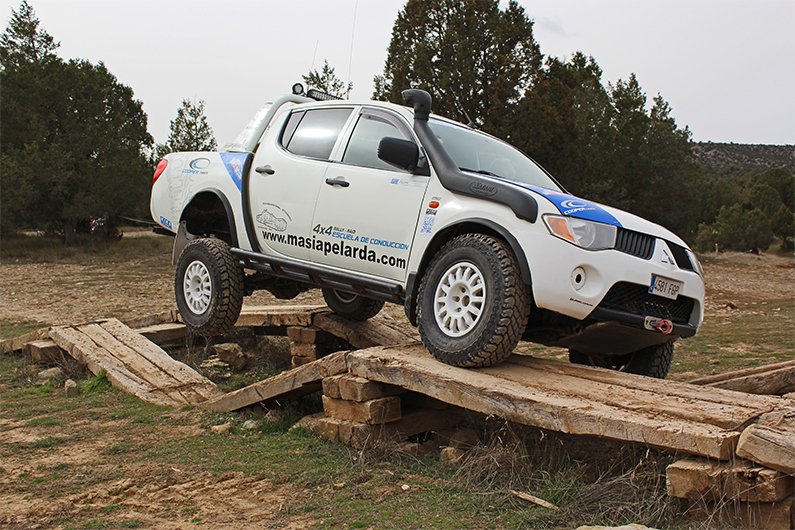 Amortiguadores mitsubishi l200 Amortiguadores mitsubishi l200