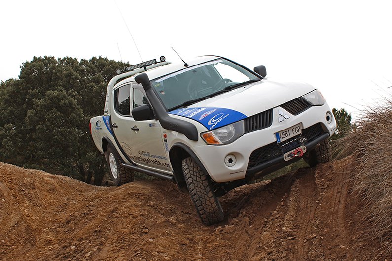 gps mitsubishi l200 gps mitsubishi l200