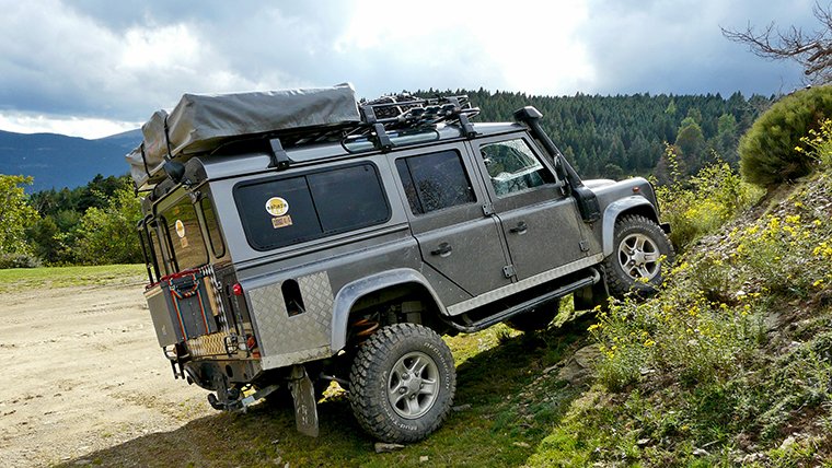 defender overland ruedas