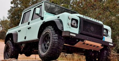 land rover defender off road