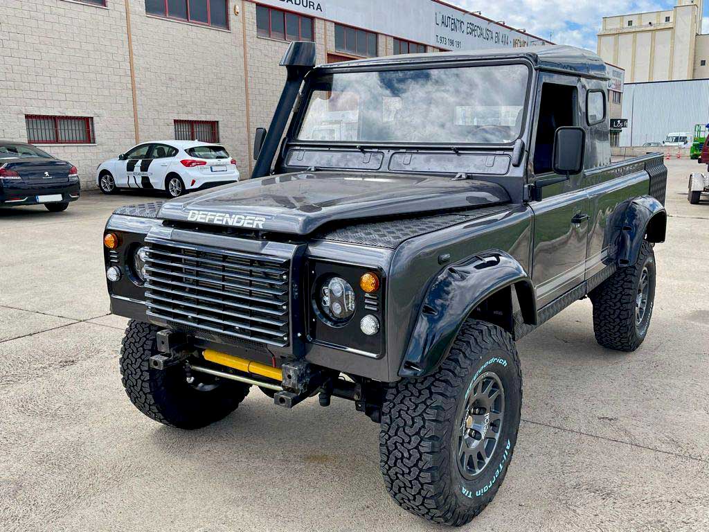 LAND ROVER DEFENDER 110 PICK UP