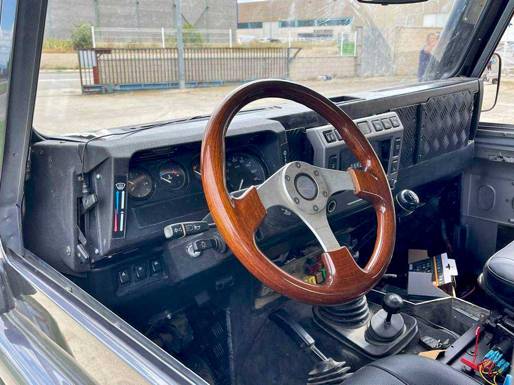 land rover defender segunda mano particulares