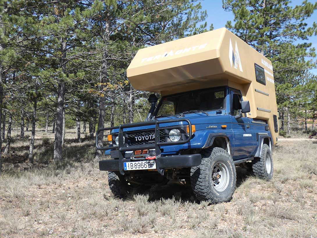 TOYOTA LAND CRUISER SERIE 70