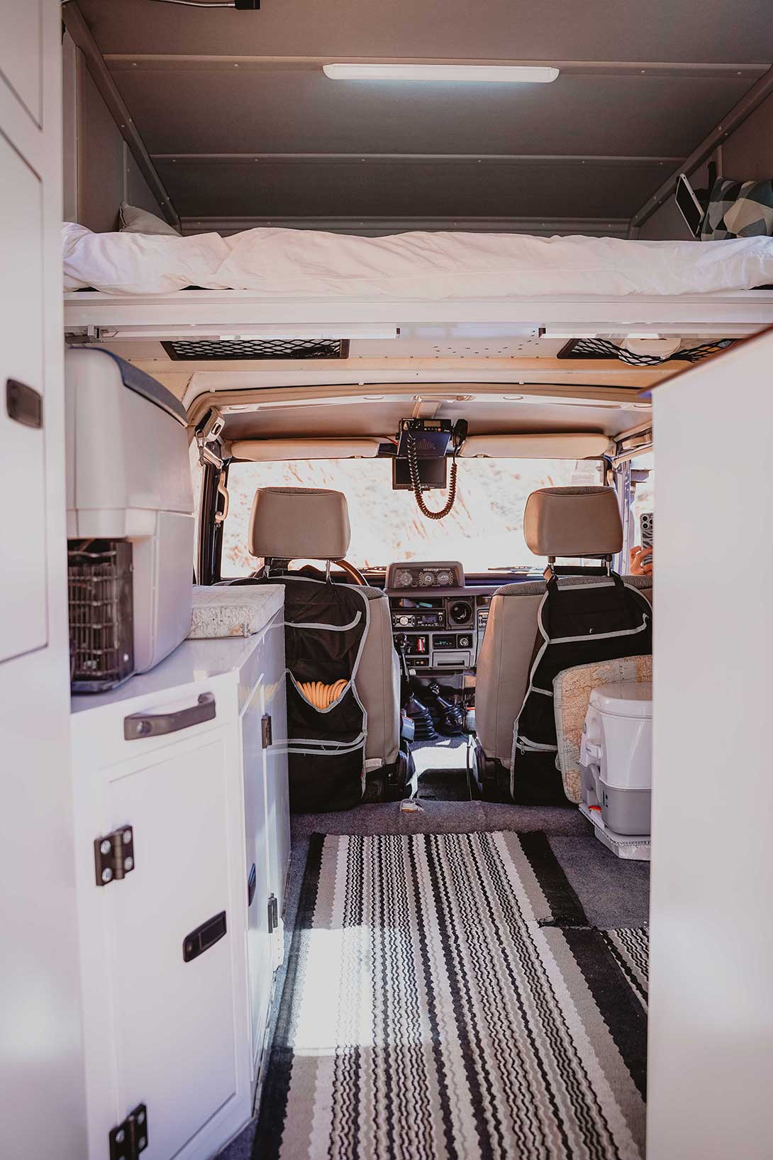 TOYOTA LAND CRUISER equipamiento